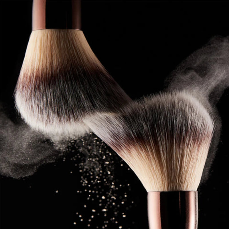 Hourglass Vegan Travel Makeup Brush Set 7-Piece For Eyes And Face Bag