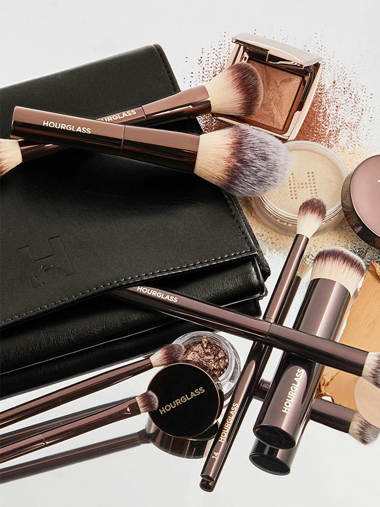 Hourglass Vegan Travel Makeup Brush Set 7-Piece For Eyes And Face Bag