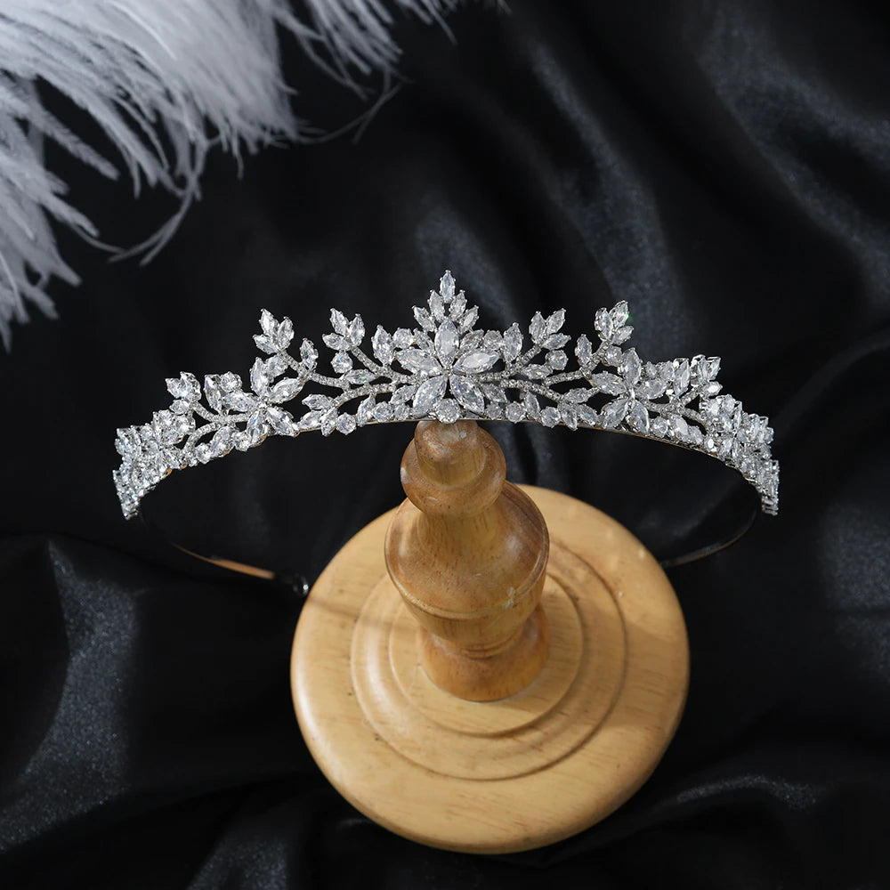 Urbanlife Princess Bridal Tiara With Cubic Zirconia Crown